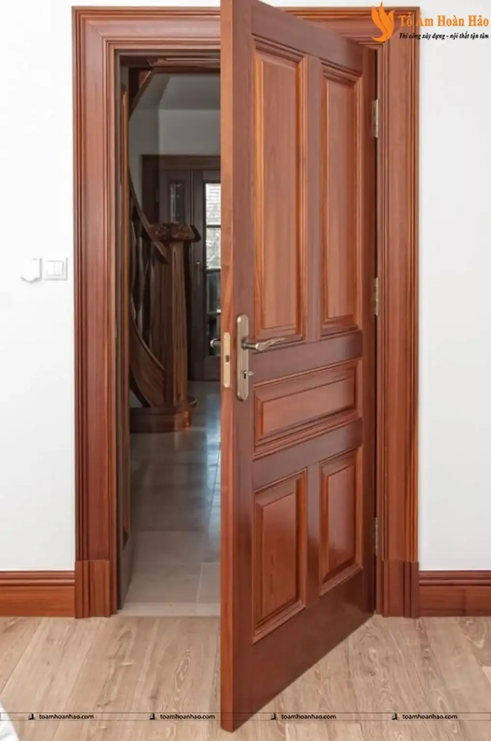 KINH NGHIỆM VỀ CỬA GỖ TỰ NHIÊN VÀ BÁO GIÁ THI CÔNG CỬA GỖ