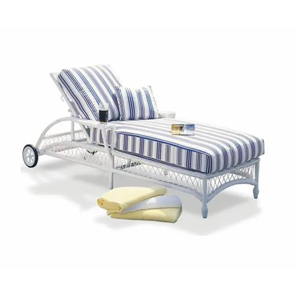 Phối cảnh 03 – 3 BẢNG MÀU KÍNH ỐP BẾP SANG TRỌNG – TẠO SỰ HÀI HÒA CHO MỌI THIẾT KẾ TỦ BẾP