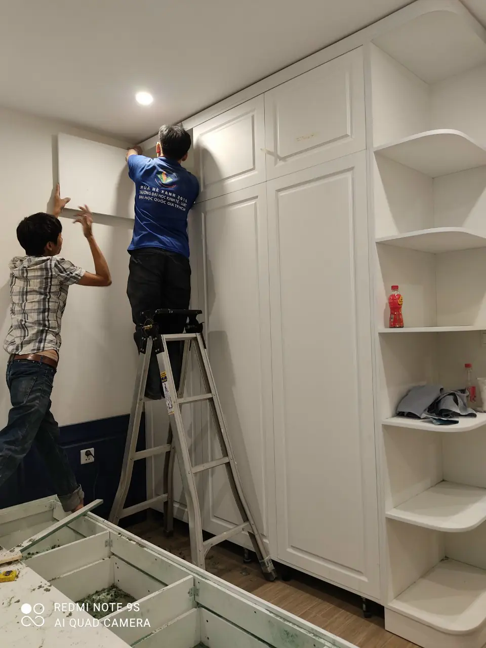 Một bạn sinh viên tay nghề trên 30 năm cũng đã đi làm tại xưởng của chúng tôi =))) – Nội thất chung cư Anh Hiếu Vinhomes GrandPark diện tích 72 m2 – Thủ Đức